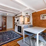 Historical Apartments In The Heart Of The Old Town