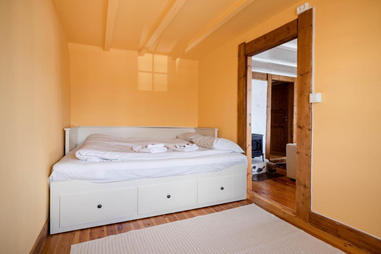Historical In The Heart Of The Old Town Apartment Stavanger
