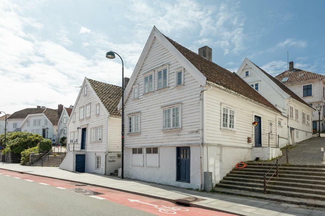 Historical In The Heart Of The Old Town Apartment