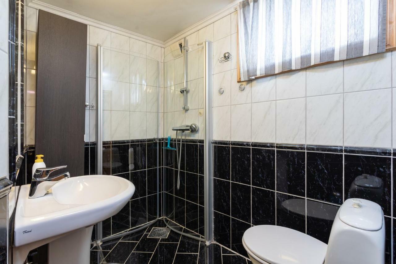 Apartment Historical In The Heart Of The Old Town Stavanger